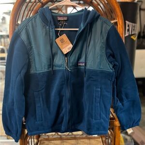 Patagonia zip-up fleece